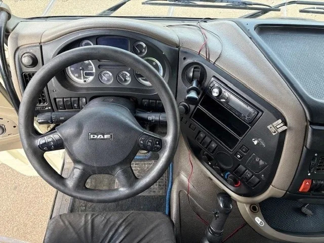DAF XF 105.460 SPACECAB (ZF-MANUAL GEARBOX / 2x DIESELTANK / MX-ENGINE BRAKE / AIRCONDITIONING / FRIDGE / ETC.) - Τράκτορας: φωτογραφία 5 DAF XF 105.460 SPACECAB (ZF-MANUAL GEARBOX / 2x DIESELTANK / MX-ENGINE BRAKE / AIRCONDITIONING / FRIDGE / ETC.) - Τράκτορας: φωτογραφία 5