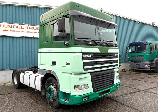 DAF XF 95.430 SPACECAB EURO 4 (ZF16 MANUAL GEARBOX / ZF-INTARDER / AIRCONDITIONING / 870 LITER DIESEL TANK / EURO 4) - Τράκτορας: φωτογραφία 2 DAF XF 95.430 SPACECAB EURO 4 (ZF16 MANUAL GEARBOX / ZF-INTARDER / AIRCONDITIONING / 870 LITER DIESEL TANK / EURO 4) - Τράκτορας: φωτογραφία 2