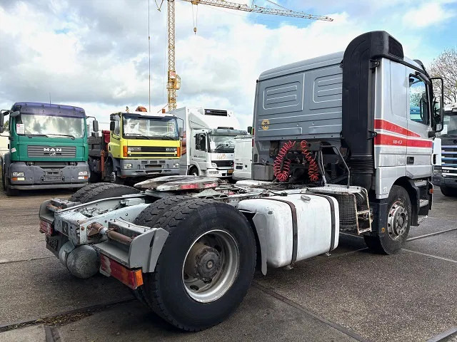 Mercedes-Benz Actros 1843 LS SLEEPERCAB (MP1) (ZF16 MANUAL GEARBOX / REDUCTION AXLES / AIRCONDITIONING / ETC.) - Τράκτορας: φωτογραφία 3 Mercedes-Benz Actros 1843 LS SLEEPERCAB (MP1) (ZF16 MANUAL GEARBOX / REDUCTION AXLES / AIRCONDITIONING / ETC.) - Τράκτορας: φωτογραφία 3