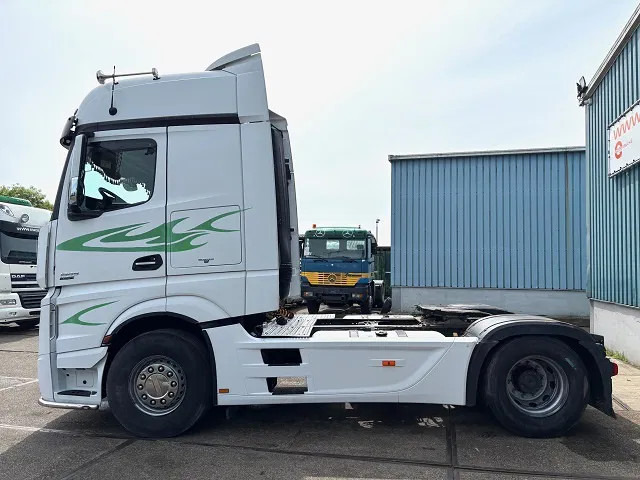 Mercedes-Benz Actros 1845 LS BIGSPACE (RETARDER / EURO 5 / TELLIGENT GEARBOX / FULL SPOILERSET / 2x DIESELTANK / AIRCONDITIONING) - Τράκτορας: φωτογραφία 5 Mercedes-Benz Actros 1845 LS BIGSPACE (RETARDER / EURO 5 / TELLIGENT GEARBOX / FULL SPOILERSET / 2x DIESELTANK / AIRCONDITIONING) - Τράκτορας: φωτογραφία 5