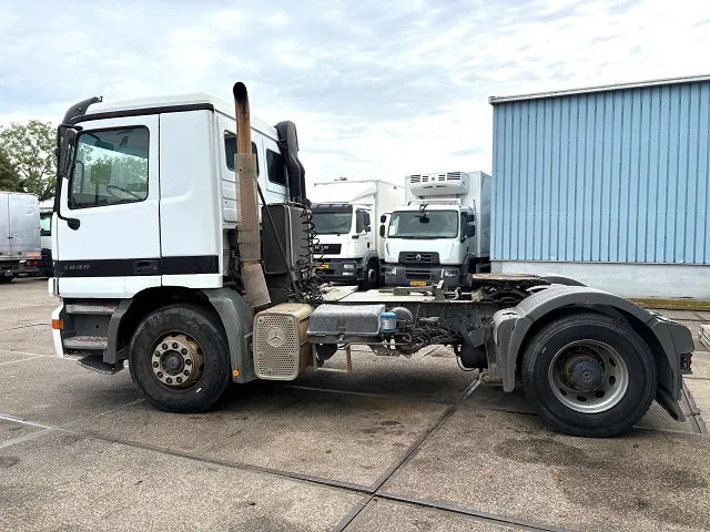 Mercedes-Benz Actros 1848 LS (MP1) 4x2 TRACTOR (EPS WITH CLUTCH / RUDUCTION AXLE / HYDRAULIC KIT / AIRCONDITIONING / ETC) - Τράκτορας: φωτογραφία 5 Mercedes-Benz Actros 1848 LS (MP1) 4x2 TRACTOR (EPS WITH CLUTCH / RUDUCTION AXLE / HYDRAULIC KIT / AIRCONDITIONING / ETC) - Τράκτορας: φωτογραφία 5