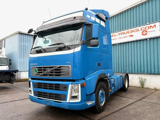 Volvo FH 400 GLOBETROTTER (VIN: 7B446149 / I-SHIFT / ADR-VLG / AIRCONDITIONING / COMPLETE SPOILERSET ON CABIN) - Τράκτορας: φωτογραφία 1 Volvo FH 400 GLOBETROTTER (VIN: 7B446149 / I-SHIFT / ADR-VLG / AIRCONDITIONING / COMPLETE SPOILERSET ON CABIN) - Τράκτορας: φωτογραφία 1