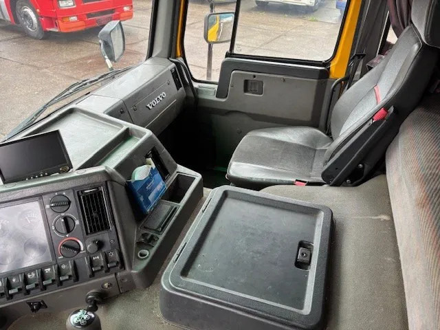 Φορτηγό φόρτωσης γάντζου Volvo FL 12.380 6x2 A-RIDE (ORIGINAL DUTCH) HOOK-ARM CONTAINER SYSTEM (FULL STEEL SUSPENSION / REDUCTION AXLE / 10 TIRES / 8.000 KG. F: φωτογραφία 13