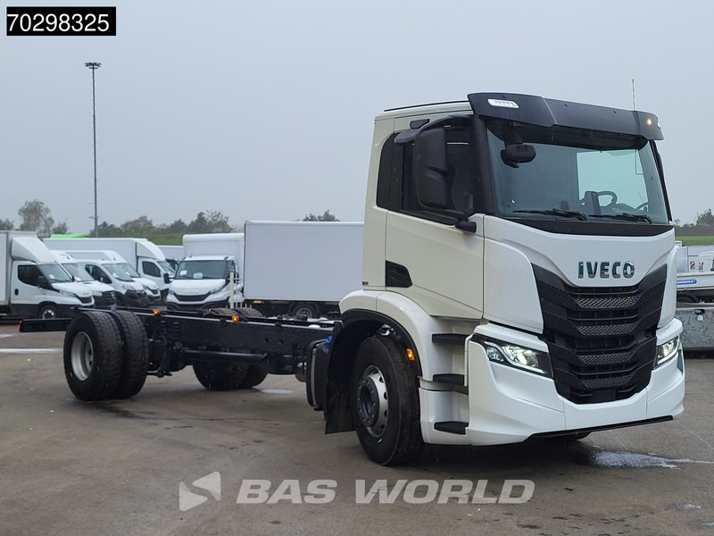 Iveco S-Way 340 4X2 NEW! Chassis Automatic LED Navi ACC Euro 6 - Φορτηγό σασί: φωτογραφία 3 Iveco S-Way 340 4X2 NEW! Chassis Automatic LED Navi ACC Euro 6 - Φορτηγό σασί: φωτογραφία 3