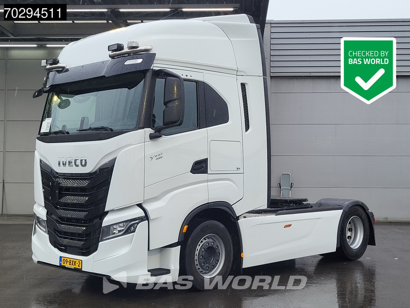 Iveco S-Way 490 4X2 NL-Truck 2xTanks Standklima ACC Navi Euro 6 - Τράκτορας: φωτογραφία 1 Iveco S-Way 490 4X2 NL-Truck 2xTanks Standklima ACC Navi Euro 6 - Τράκτορας: φωτογραφία 1