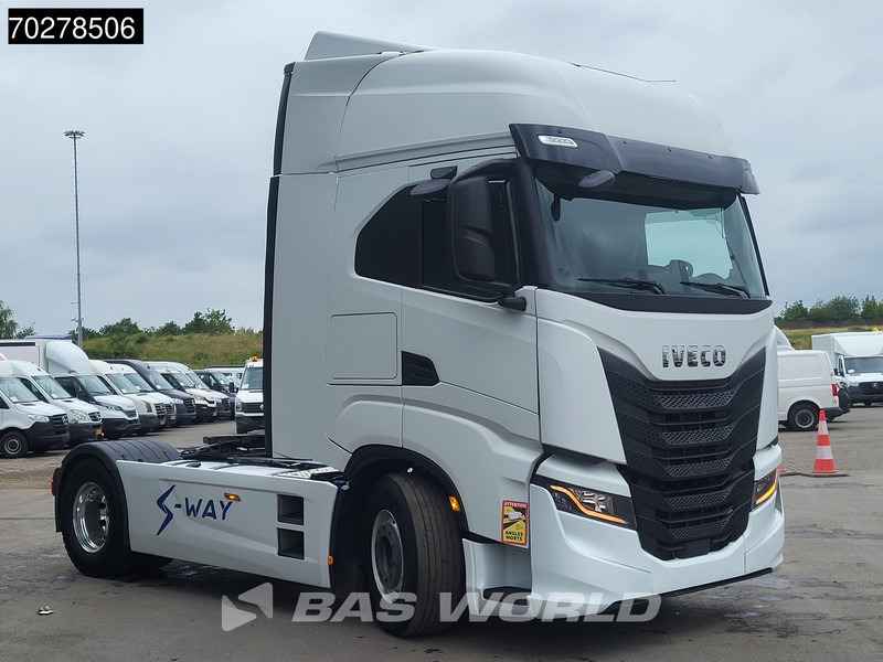 Iveco S-Way 570 S-Way 4X2 Retarder 2x Tanks Standklima Navi Alcoa's - Τράκτορας: φωτογραφία 3 Iveco S-Way 570 S-Way 4X2 Retarder 2x Tanks Standklima Navi Alcoa's - Τράκτορας: φωτογραφία 3