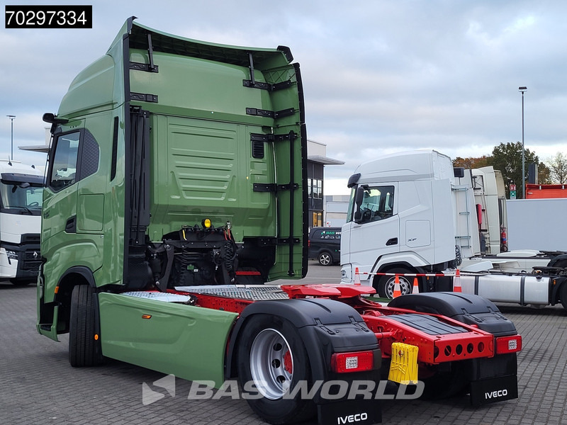 Iveco S-Way 580 4X2 NEW! Standklima Navi ACC LED Euro 6 - Τράκτορας: φωτογραφία 2 Iveco S-Way 580 4X2 NEW! Standklima Navi ACC LED Euro 6 - Τράκτορας: φωτογραφία 2