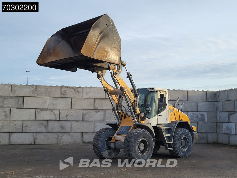Liebherr L538 High Tip Bucket - Ελαστιχοφόρος φορτωτής: φωτογραφία 2 Liebherr L538 High Tip Bucket - Ελαστιχοφόρος φορτωτής: φωτογραφία 2