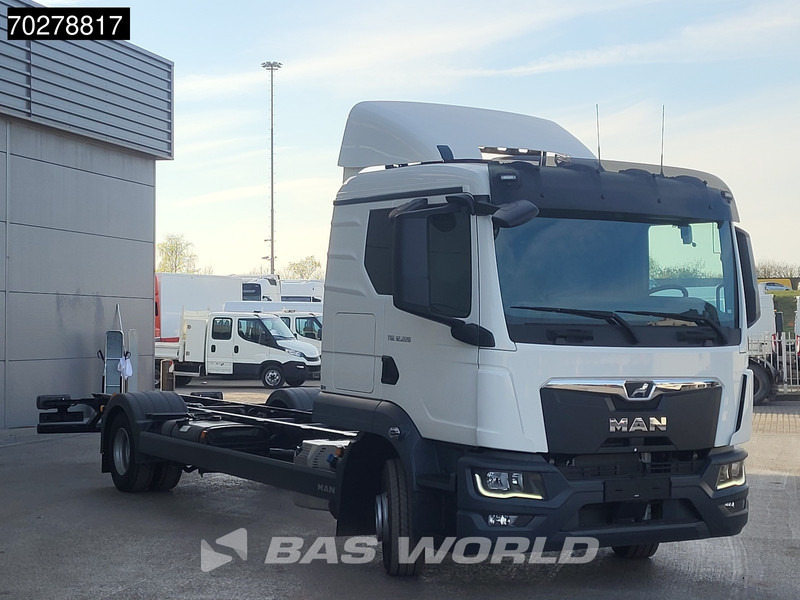 MAN TGL 12.220 4X2 NEW chassis rear air suspension Euro 5 - Φορτηγό σασί: φωτογραφία 3 MAN TGL 12.220 4X2 NEW chassis rear air suspension Euro 5 - Φορτηγό σασί: φωτογραφία 3