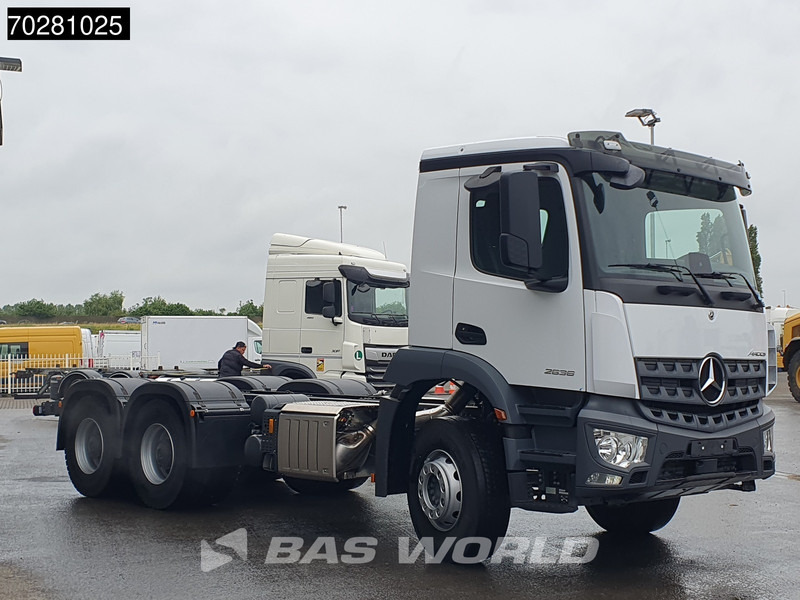 Mercedes-Benz Arocs 2636 6X4 NEW chassis Flywheel PTO Big-Axle Automatic Steelsuspension Euro 6 - Φορτηγό σασί: φωτογραφία 3 Mercedes-Benz Arocs 2636 6X4 NEW chassis Flywheel PTO Big-Axle Automatic Steelsuspension Euro 6 - Φορτηγό σασί: φωτογραφία 3