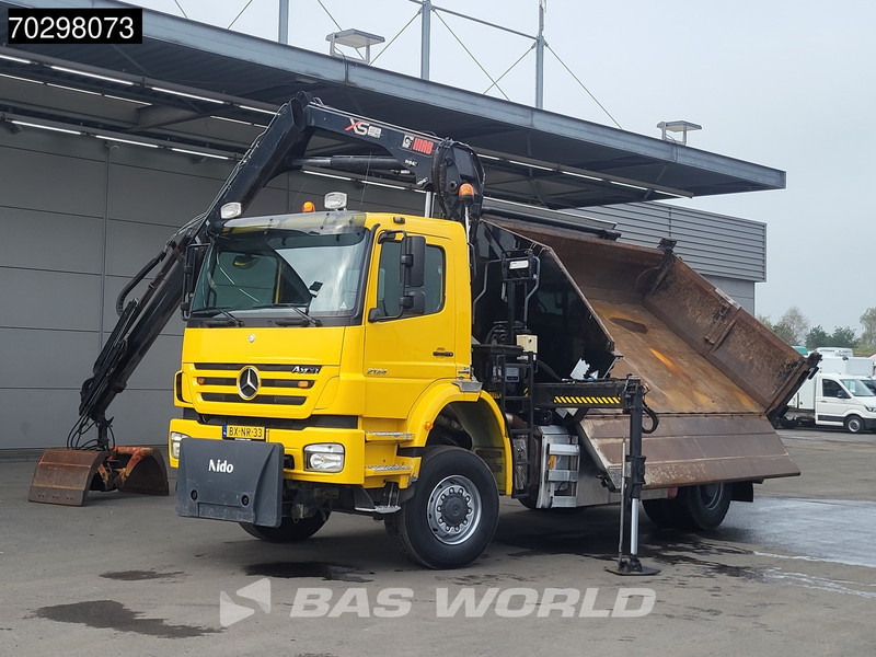 Mercedes-Benz Axor 2124 Axor 4X4 8m3 Tipper HIAB 122 B-2 HIDUO Crane Steel suspension Automatic Big-Axle Euro 5 - Φορτηγό ανατρεπόμενο, Φορτηγό με γερανό: φωτογραφία 5 Mercedes-Benz Axor 2124 Axor 4X4 8m3 Tipper HIAB 122 B-2 HIDUO Crane Steel suspension Automatic Big-Axle Euro 5 - Φορτηγό ανατρεπόμενο, Φορτηγό με γερανό: φωτογραφία 5