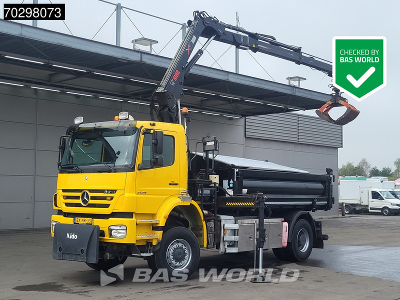 Mercedes-Benz Axor 2124 Axor 4X4 8m3 Tipper HIAB 122 B-2 HIDUO Crane Steel suspension Automatic Big-Axle Euro 5 - Φορτηγό ανατρεπόμενο, Φορτηγό με γερανό: φωτογραφία 1 Mercedes-Benz Axor 2124 Axor 4X4 8m3 Tipper HIAB 122 B-2 HIDUO Crane Steel suspension Automatic Big-Axle Euro 5 - Φορτηγό ανατρεπόμενο, Φορτηγό με γερανό: φωτογραφία 1