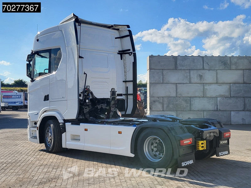 Scania S560 4X2 NEW! Retarder Full-Air 2xTanks Leder Standklima Navi ACC LED - Τράκτορας: φωτογραφία 2 Scania S560 4X2 NEW! Retarder Full-Air 2xTanks Leder Standklima Navi ACC LED - Τράκτορας: φωτογραφία 2