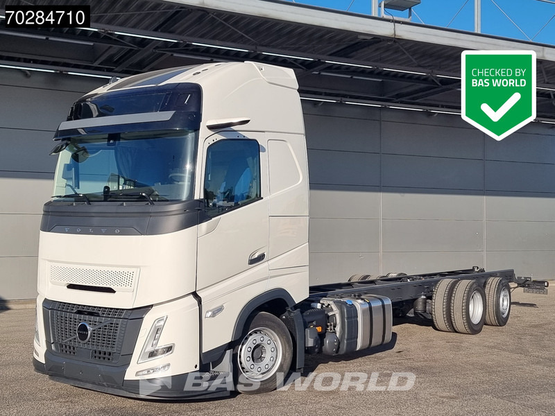 Volvo FH 62 R AERO 6X2 NEW Horsetruck chassis Lift+Lenkachse Dynamic Steering Mirror cam Euro 6 - Φορτηγό σασί: φωτογραφία 1 Volvo FH 62 R AERO 6X2 NEW Horsetruck chassis Lift+Lenkachse Dynamic Steering Mirror cam Euro 6 - Φορτηγό σασί: φωτογραφία 1