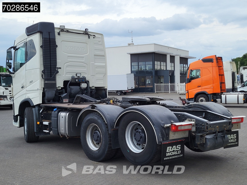 Volvo FH16 750 FH16 6X4 Retarder Big-Axle Xenon Liftaxle Euro 6 - Τράκτορας: φωτογραφία 2 Volvo FH16 750 FH16 6X4 Retarder Big-Axle Xenon Liftaxle Euro 6 - Τράκτορας: φωτογραφία 2