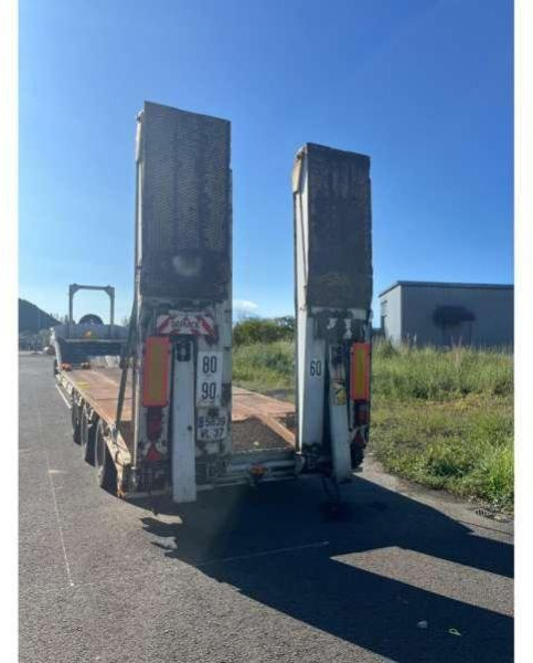 Actm 3 ESSIEUX - Επικαθήμενο με χαμηλό δάπεδο: φωτογραφία 4 Actm 3 ESSIEUX - Επικαθήμενο με χαμηλό δάπεδο: φωτογραφία 4