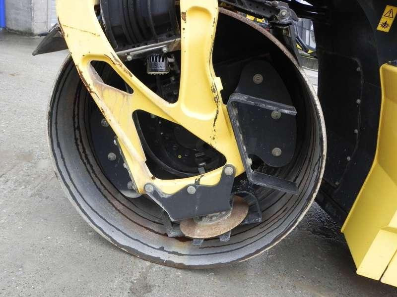 Bomag BW174AP-4 AM II - Ασφαλτικός οδοστρωτήρας: φωτογραφία 5 Bomag BW174AP-4 AM II - Ασφαλτικός οδοστρωτήρας: φωτογραφία 5