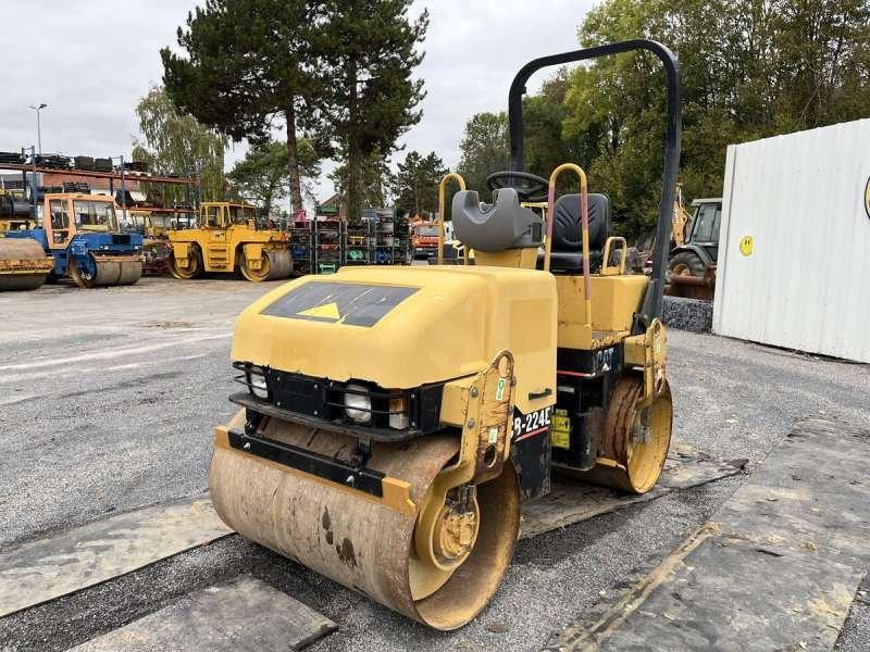 Caterpillar Compacteur Tandem / Double Billes CB-224E - Ασφαλτικός οδοστρωτήρας: φωτογραφία 2 Caterpillar Compacteur Tandem / Double Billes CB-224E - Ασφαλτικός οδοστρωτήρας: φωτογραφία 2