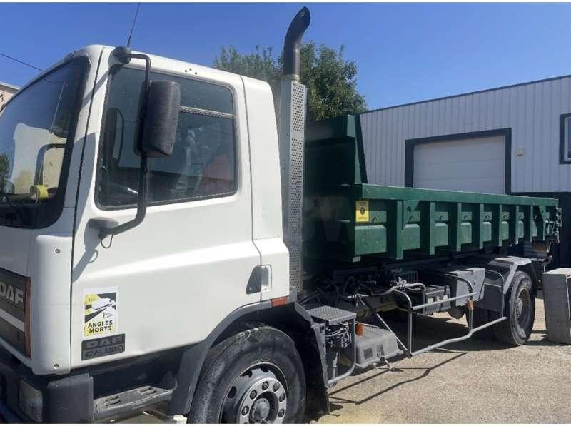DAF 75CF - Φορτηγό φόρτωσης γάντζου: φωτογραφία 5 DAF 75CF - Φορτηγό φόρτωσης γάντζου: φωτογραφία 5
