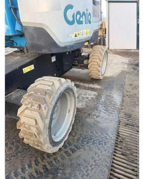 Genie Z60/37 FE HYBRID - Κάθετος ανελκυστήρας με κατάρτι: φωτογραφία 5 Genie Z60/37 FE HYBRID - Κάθετος ανελκυστήρας με κατάρτι: φωτογραφία 5