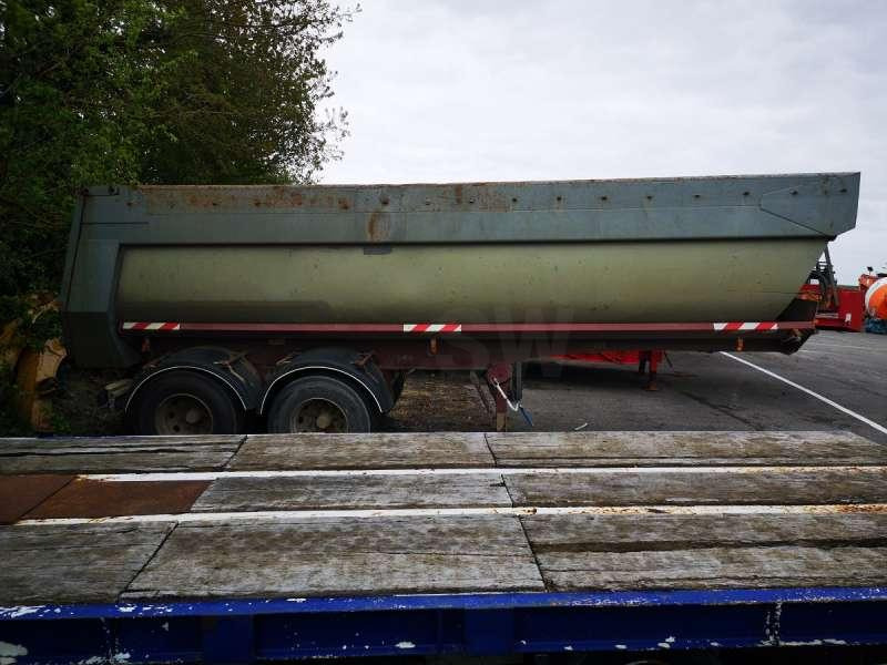 Kaiser KAISER 2 ESSIEUX - Επικαθήμενο ανατρεπόμενο: φωτογραφία 4 Kaiser KAISER 2 ESSIEUX - Επικαθήμενο ανατρεπόμενο: φωτογραφία 4