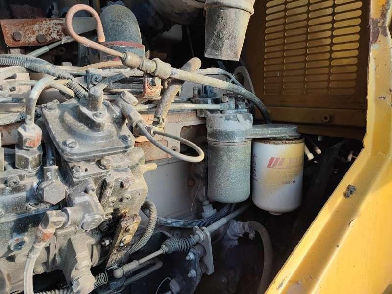 Ελαστιχοφόρος φορτωτής Komatsu WA270-3: φωτογραφία 27