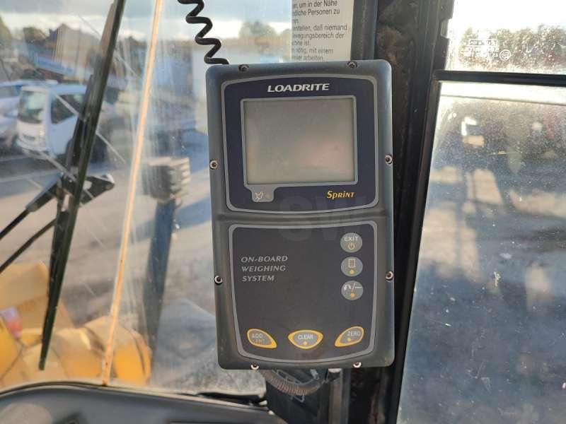 Ελαστιχοφόρος φορτωτής Komatsu WA270-3: φωτογραφία 38