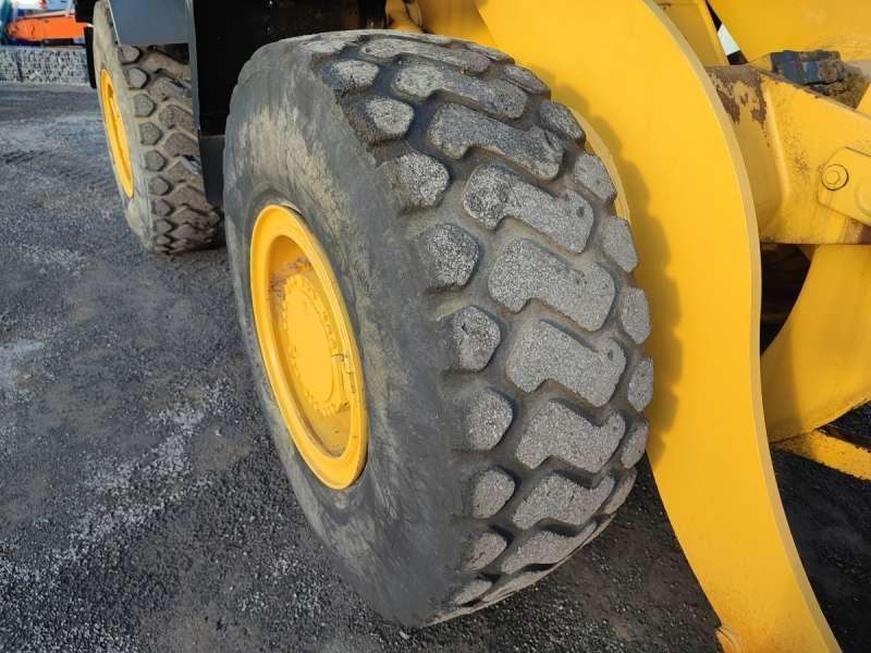 Ελαστιχοφόρος φορτωτής Komatsu WA270-3: φωτογραφία 20