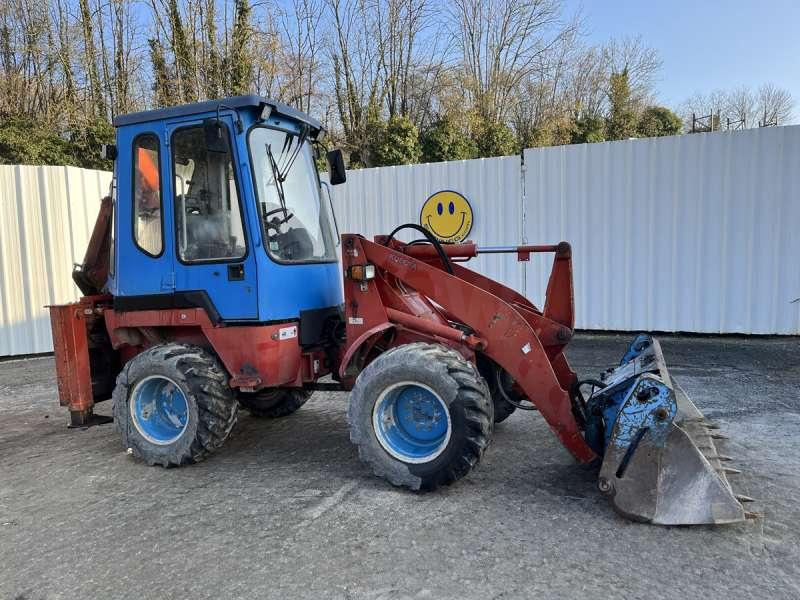 Kubota Tractopelle R520 - Φορτωτής εκσκαφέας: φωτογραφία 1 Kubota Tractopelle R520 - Φορτωτής εκσκαφέας: φωτογραφία 1