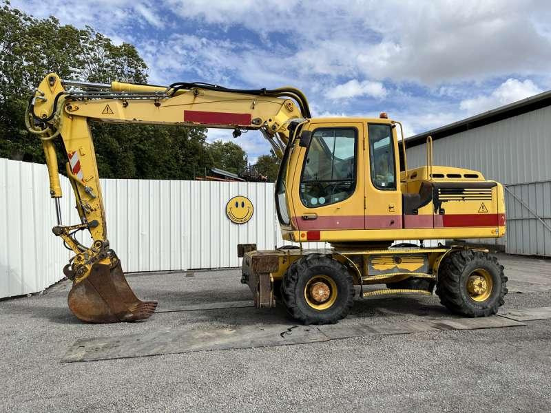 Liebherr A900C Litronic - Τροχοφόρος εκσκαφέας: φωτογραφία 3 Liebherr A900C Litronic - Τροχοφόρος εκσκαφέας: φωτογραφία 3