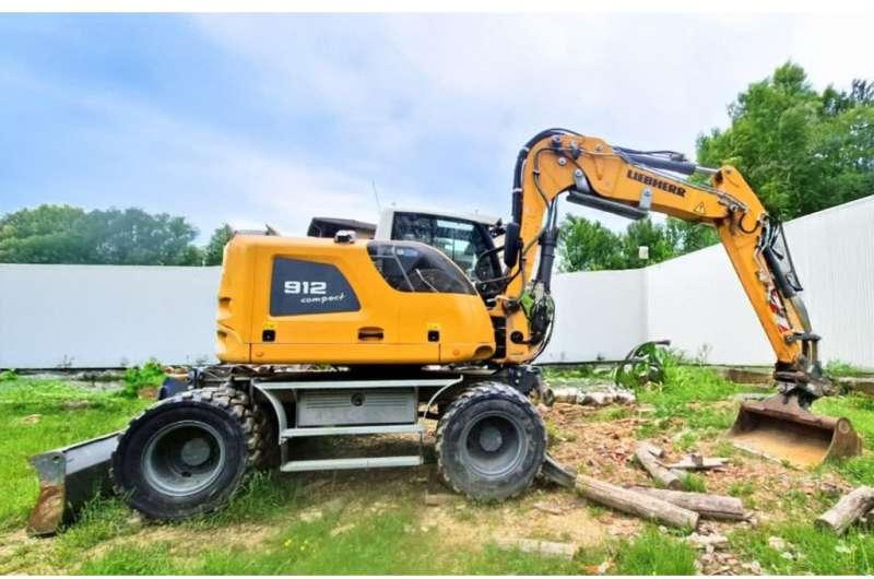 Liebherr A912 COMPACT - Τροχοφόρος εκσκαφέας: φωτογραφία 2 Liebherr A912 COMPACT - Τροχοφόρος εκσκαφέας: φωτογραφία 2
