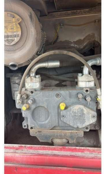 Ερπυστριοφόρος εκσκαφέας Liebherr R926LC: φωτογραφία 11 Ερπυστριοφόρος εκσκαφέας Liebherr R926LC: φωτογραφία 11