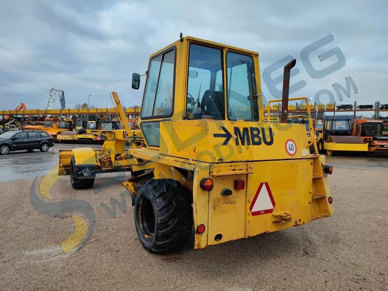 Mbu G6 - Γκρέιντερ: φωτογραφία 5 Mbu G6 - Γκρέιντερ: φωτογραφία 5