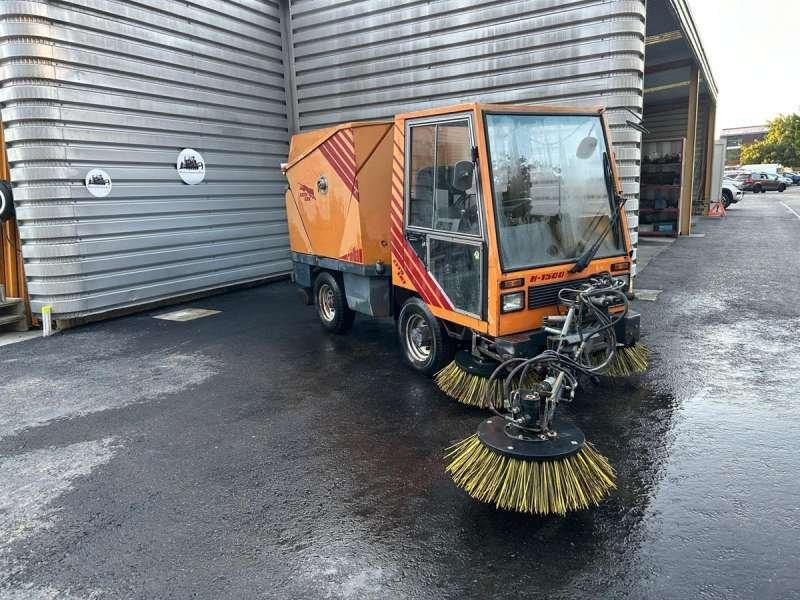 Rolba K1500 CITY CAT - Σάρωθρο δρόμων: φωτογραφία 4 Rolba K1500 CITY CAT - Σάρωθρο δρόμων: φωτογραφία 4
