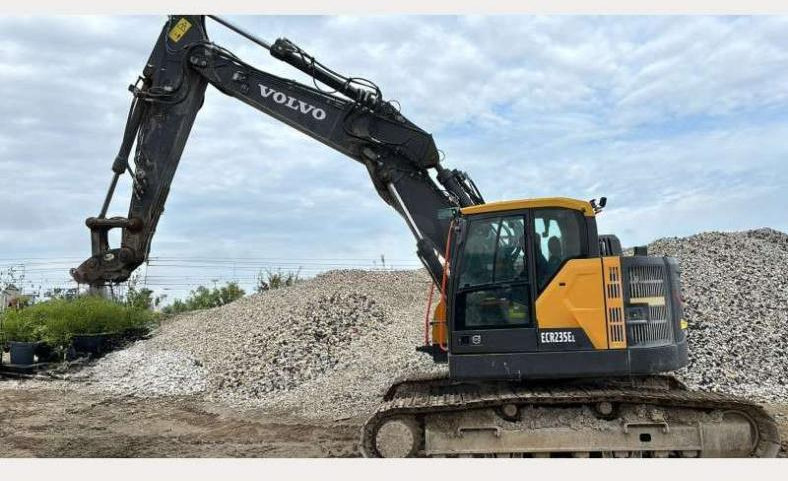 Volvo Pelle sur Chenilles ECR235EL - Ερπυστριοφόρος εκσκαφέας: φωτογραφία 1 Volvo Pelle sur Chenilles ECR235EL - Ερπυστριοφόρος εκσκαφέας: φωτογραφία 1