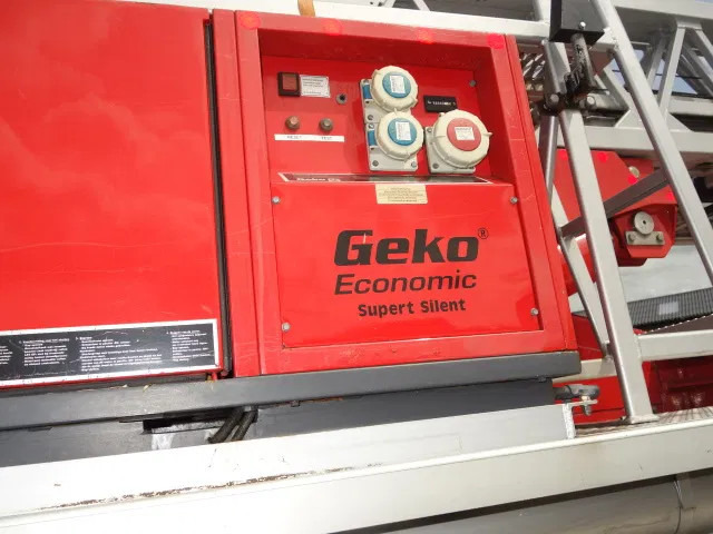 Φορτηγό DAF LF 250 METZ 30 meter: φωτογραφία 17 Φορτηγό DAF LF 250 METZ 30 meter: φωτογραφία 17