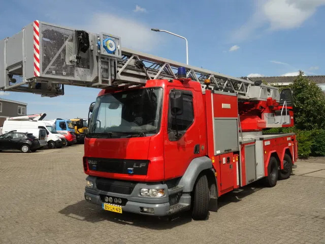 DAF LF 55.250 METZ 30 meter - Πυροσβεστικό όχημα: φωτογραφία 2 DAF LF 55.250 METZ 30 meter - Πυροσβεστικό όχημα: φωτογραφία 2
