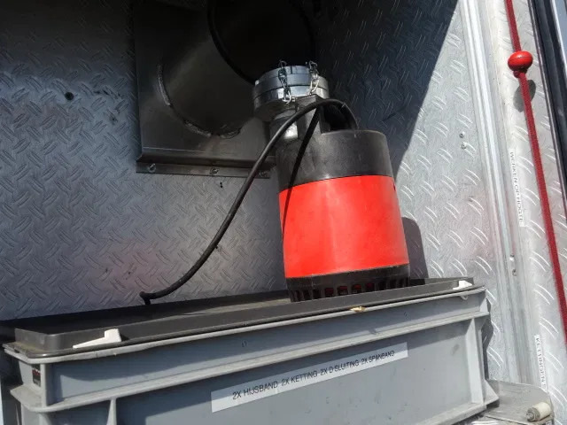 Πυροσβεστικό όχημα MAN 15 224-with winch 2500liter tank manual gearbox ,ziegler pomp: φωτογραφία 13 Πυροσβεστικό όχημα MAN 15 224-with winch 2500liter tank manual gearbox ,ziegler pomp: φωτογραφία 13