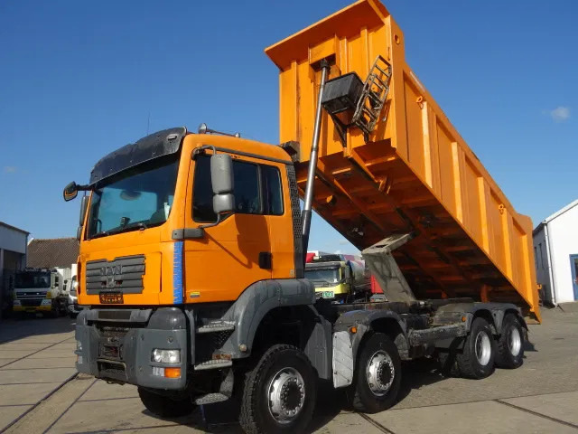 MAN TGA 41-440 8X6 MANUAL GEARBOX 22M3 MEILLER TIPPER - Φορτηγό ανατρεπόμενο: φωτογραφία 1 MAN TGA 41-440 8X6 MANUAL GEARBOX 22M3 MEILLER TIPPER - Φορτηγό ανατρεπόμενο: φωτογραφία 1