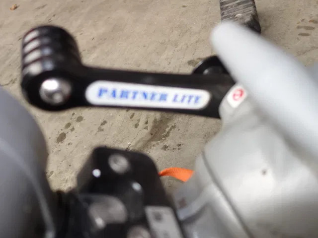 Mercedes-Benz 1325 WATER CANON - Πυροσβεστικό όχημα: φωτογραφία 2 Mercedes-Benz 1325 WATER CANON - Πυροσβεστικό όχημα: φωτογραφία 2