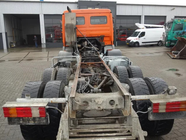 Mercedes-Benz Actros 3235 8x4 steelsprings,manual gearbox - Φορτηγό σασί: φωτογραφία 4 Mercedes-Benz Actros 3235 8x4 steelsprings,manual gearbox - Φορτηγό σασί: φωτογραφία 4