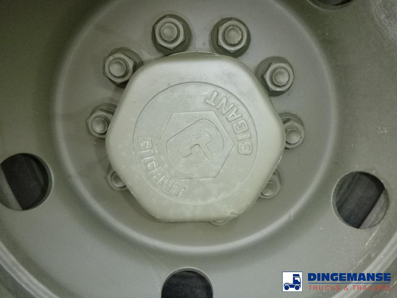 Επικαθήμενο με χαμηλό δάπεδο Broshuis 3-axle semi-lowbed trailer E-2130 / 73 t + ramps: φωτογραφία 17