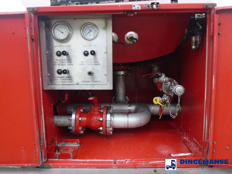 Επικαθήμενο βυτίο Clayton Gas tank steel 31.8 m3 (low pressure 10 bar): φωτογραφία 8