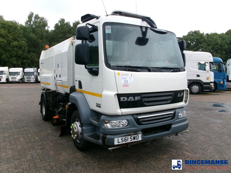 DAF LF 55.220 4x2 Scarab sweeper - Σάρωθρο δρόμων: φωτογραφία 2 DAF LF 55.220 4x2 Scarab sweeper - Σάρωθρο δρόμων: φωτογραφία 2