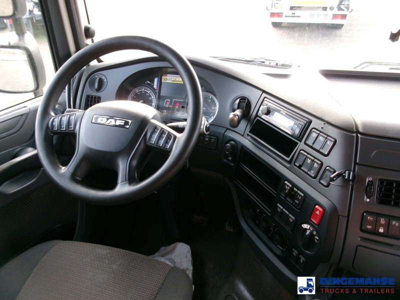 Interior photo 1: Τράκτορας DAF XF 460 4x2 Euro 6 + Hydraulics
