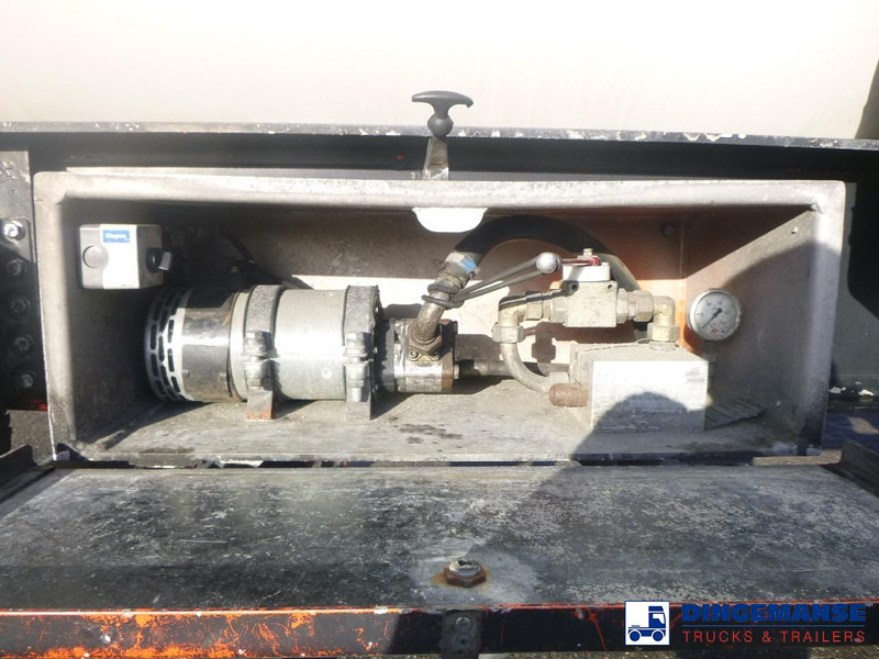 Feldbinder Powder tank alu 63 m3 (tipping) - Επικαθήμενο βυτίο: φωτογραφία 5 Feldbinder Powder tank alu 63 m3 (tipping) - Επικαθήμενο βυτίο: φωτογραφία 5