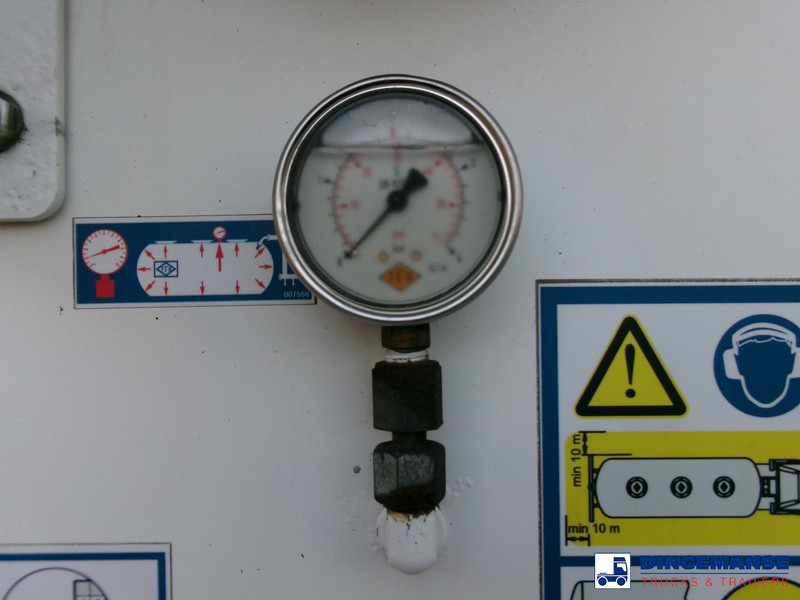 Επικαθήμενο βυτίο Feldbinder Powder tank alu alu 49 m3 / 1 comp: φωτογραφία 15 Επικαθήμενο βυτίο Feldbinder Powder tank alu alu 49 m3 / 1 comp: φωτογραφία 15