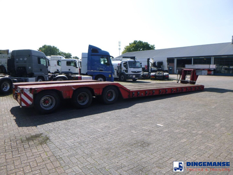 KING 3-axle lowbed trailer 70t - Επικαθήμενο με χαμηλό δάπεδο: φωτογραφία 4 KING 3-axle lowbed trailer 70t - Επικαθήμενο με χαμηλό δάπεδο: φωτογραφία 4