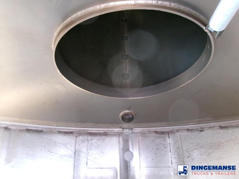 Επικαθήμενο βυτίο Lakeland Fuel tank alu 42.8 m3 / 6 comp + pump: φωτογραφία 19 Επικαθήμενο βυτίο Lakeland Fuel tank alu 42.8 m3 / 6 comp + pump: φωτογραφία 19