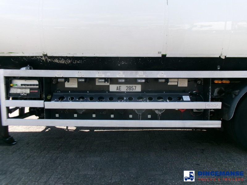 Lakeland Fuel tank alu 42.8 m3 / 6 comp + pump - Επικαθήμενο βυτίο: φωτογραφία 5 Lakeland Fuel tank alu 42.8 m3 / 6 comp + pump - Επικαθήμενο βυτίο: φωτογραφία 5